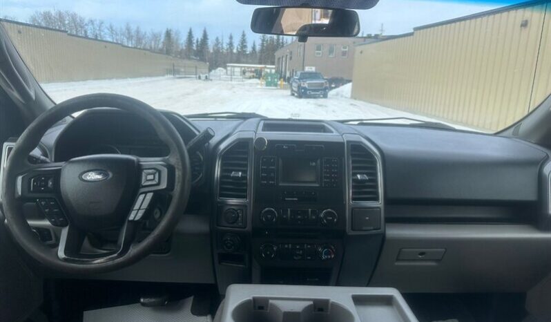 
								2017 Ford F-150 XLT XTR Crew Cab 3.5L Eco Boost full									