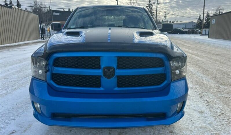 
								2019 RAM 1500 Classic Express Blackout Crew Cab 4×4 full									