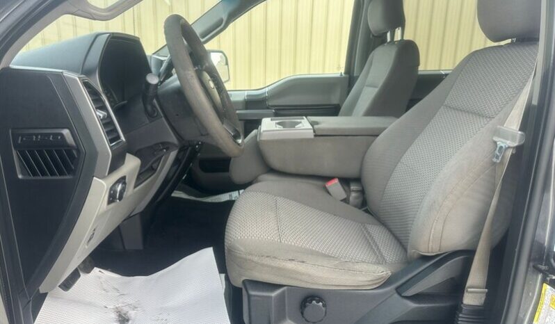 
								2017 Ford F-150 XLT XTR Crew Cab 3.5L Eco Boost full									