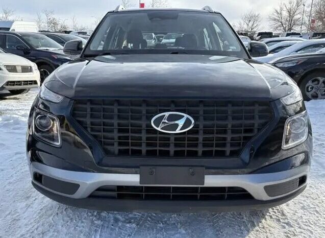 
								2024 Hyundai Venue Preferred full									