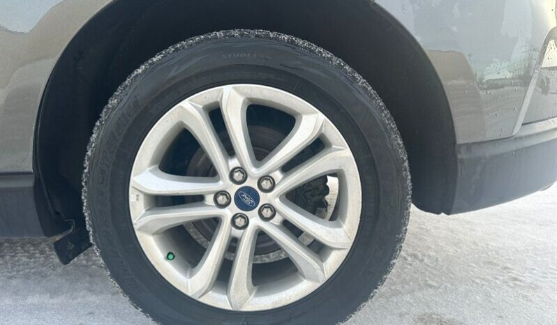 
								2019 Ford Edge SEL AWD full									