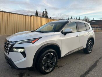 024 Nissan Rogue SV Premium AWD Moonroof