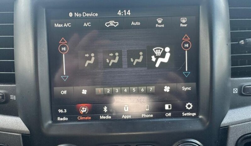 
								2019 RAM 1500 Classic Express Blackout Crew Cab 4×4 full									