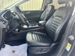 
										2019 Ford Edge SEL AWD full									