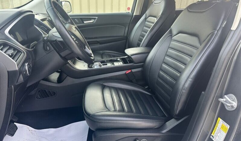 
								2019 Ford Edge SEL AWD full									