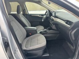 
										2020 Ford Escape SE AWD full									