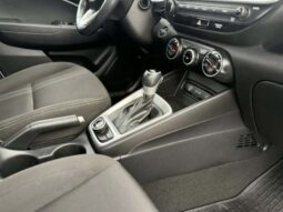 
										2024 Hyundai Venue Preferred full									