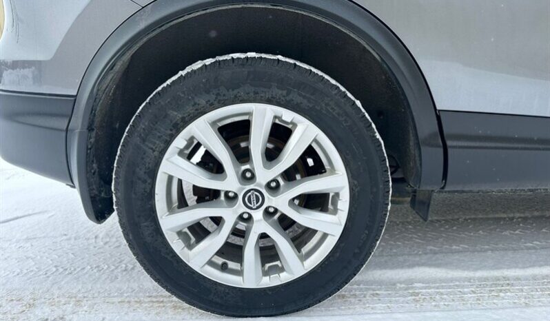 
								2020 Nissan Qashqai SV AWD full									