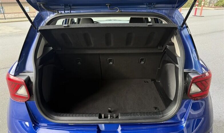 
								2024 Hyundai Venue Preferred full									