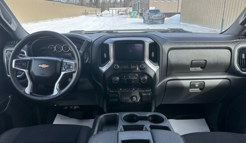 
								2021 Chevrolet Silverado 2500 LT Diesel Crew Cab 4×4 Long box full									