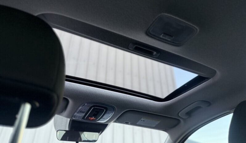 
								2024 Hyundai Elantra Preferred Tech full									